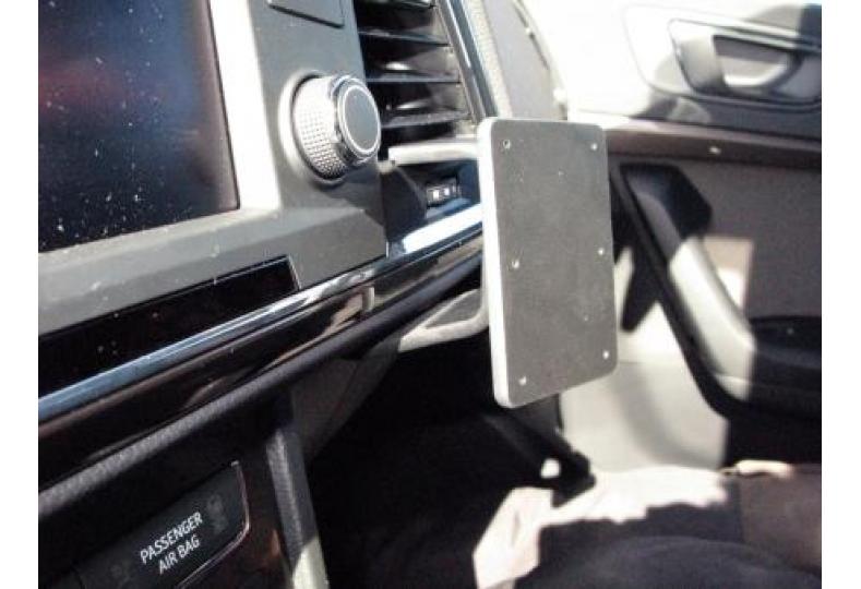 Brodit ProClip 853358 Volkswagen Golf V 2004-2006 Center mount