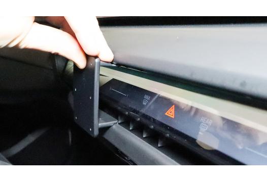 Proclip BMW X3 25- Center mount