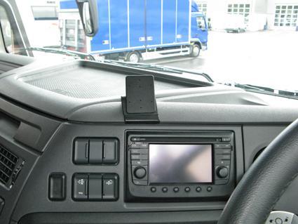 Proclip Daf XF 14- center mount RHD
