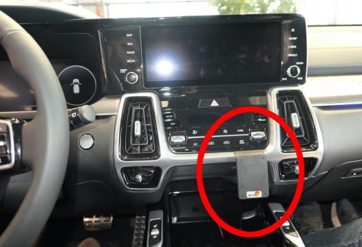 Proclip Kia Sorento 21- Center mount