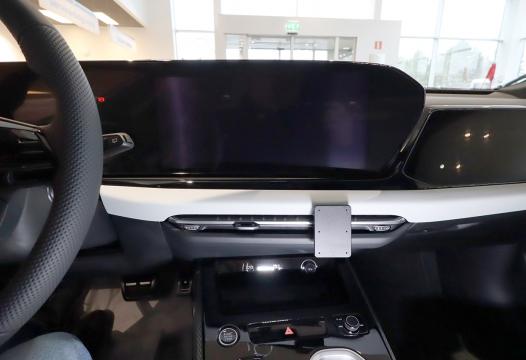 Proclip Audi A6 25- Center mount