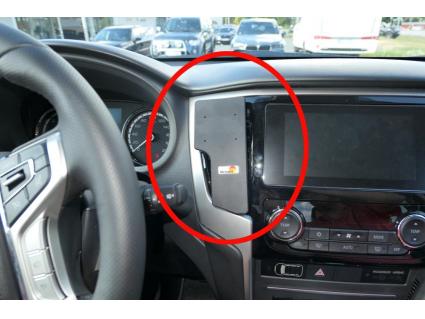 Proclip Mitsubishi L200 20- Center mount
