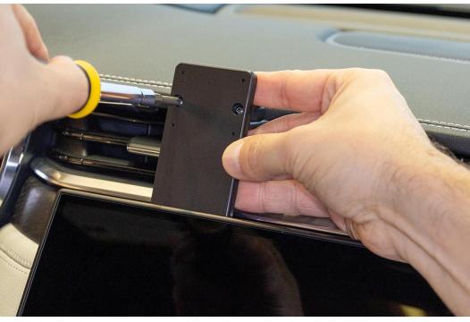 Proclip Jaguar XF 24- Center mount