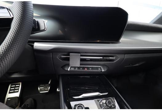 Proclip Audi Q3 26- Center mount