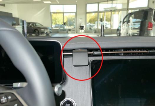 Proclip Mercedes Benz EQE/EQS 22- Center mount