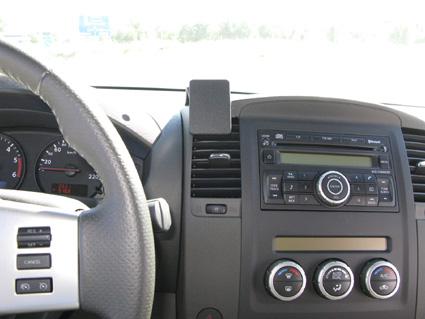 Proclip Nissan Navara 11- Center mount