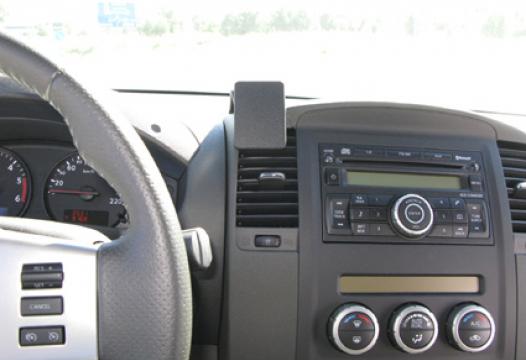 Proclip Nissan Navara 11- Center mount