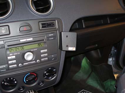 Proclip Ford Fusion 06- angled