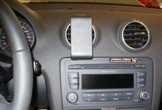 Proclip Audi A3 07- center NOT for models with navigation screen.