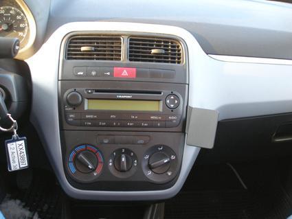 Proclip Fiat Punto Grande 06- angled