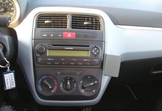 Proclip Fiat Punto Grande 06- angled