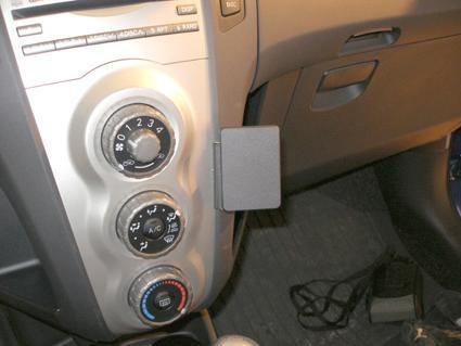 Proclip Toyota Yaris 06- angled