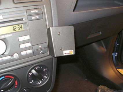 Proclip Ford Fiesta 06- angled