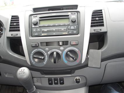Proclip Toyota HiLux 06- angled