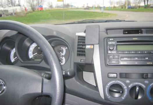 Proclip Toyota HiLux 06- center