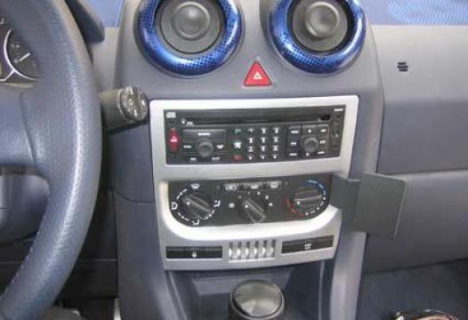 Proclip Peugeot 1007 05- angled