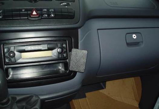 Proclip Mercedes Vito 04-06 angled right