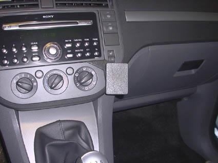 Proclip Ford Focus C-Max 04-/Kuga 08- angled