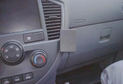 Proclip Kia Carens II 03- angled