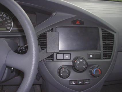 Proclip Kia Carens II 03- center