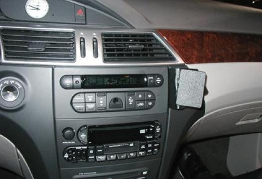 Proclip Chrysler Pacifica 04-05 angled