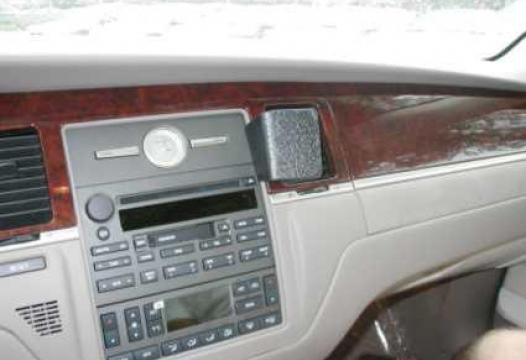 Proclip Lincoln Town Car 03- angled