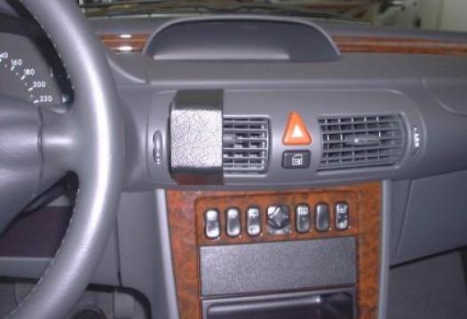 Proclip Mercedes Vaneo 02- center