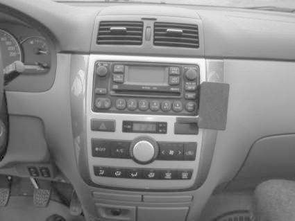 Proclip Toyota Avensis Verso 02-angled
