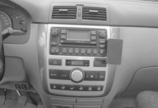 Proclip Toyota Avensis Verso 02-angled