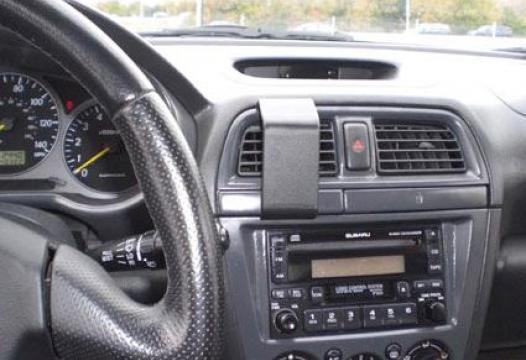 Proclip Subaru Impreza 01- center