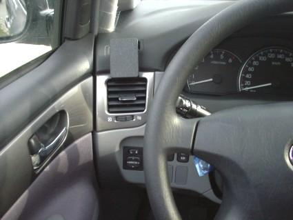 Proclip Toyota Avensis Verso 02-