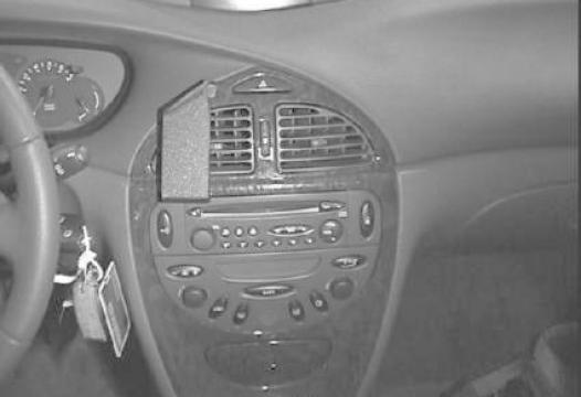 Proclip Citroen C5 01- center mount