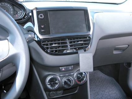 Proclip Peugeot 208 12- Angled mount
