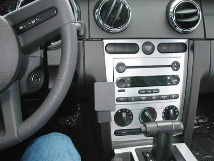 ProClip Ford Mustang 2005-2009 Center mount, Low