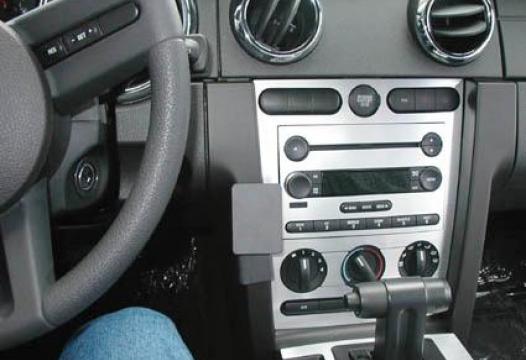 ProClip Ford Mustang 2005-2009 Center mount, Low