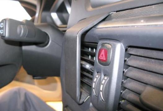 Proclip Volvo V40 13- Center mount