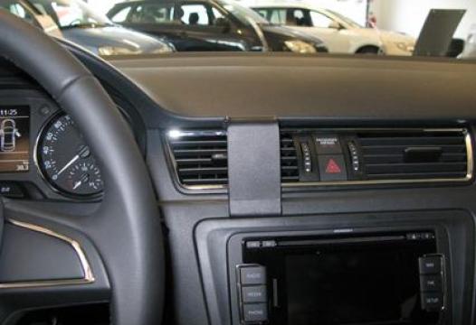 Proclip Skoda Rapid 13- center mount