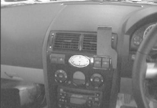 Proclip Ford Mondeo 01-07 center RHD