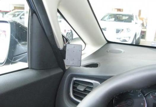 Proclip Kia Carens IV 2014- left mount