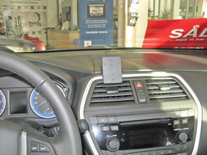 Proclip Suzuki SX4 S-Cross 2014- Center mount