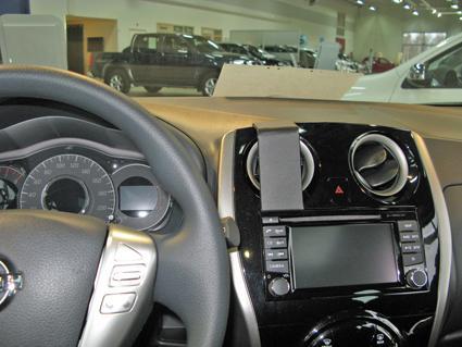 Proclip Nissan Note 2013- Center mount
